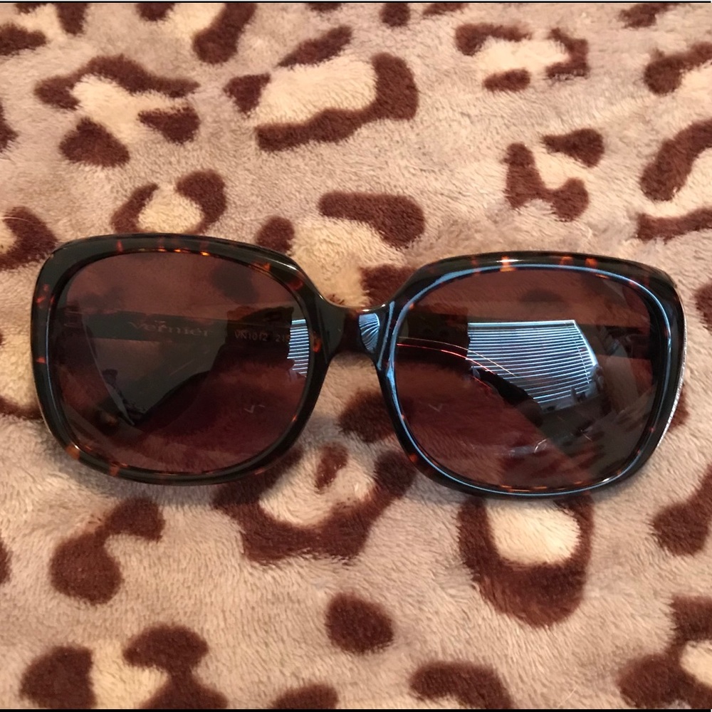 BRAND NEW Vernier Sunglasses 1.5 Reading Strength - Picture 2 of 5